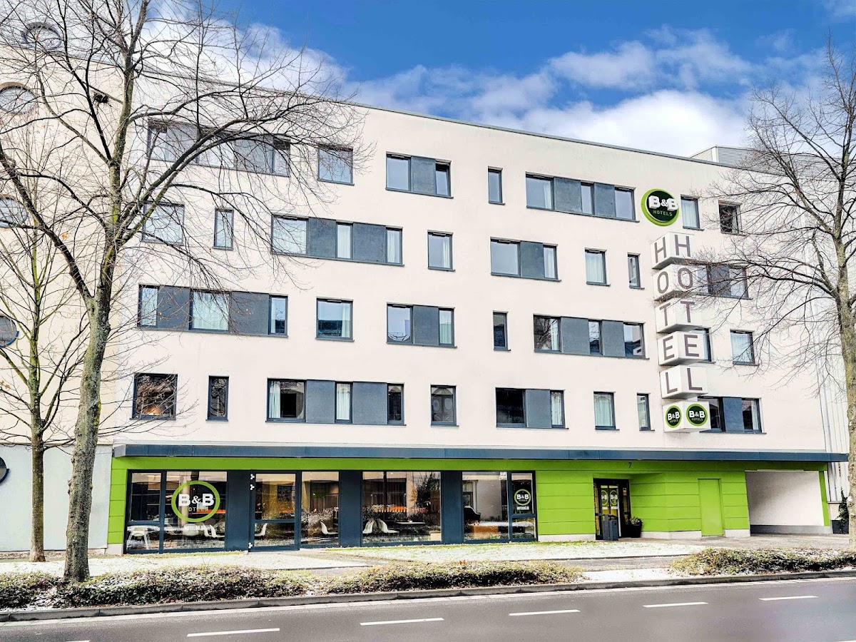 B&B HOTEL Bonn-West – Foto 1