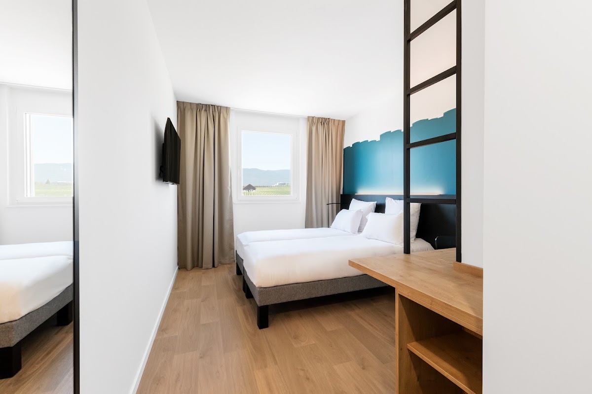 B&B HOTEL Nyon – Foto 1