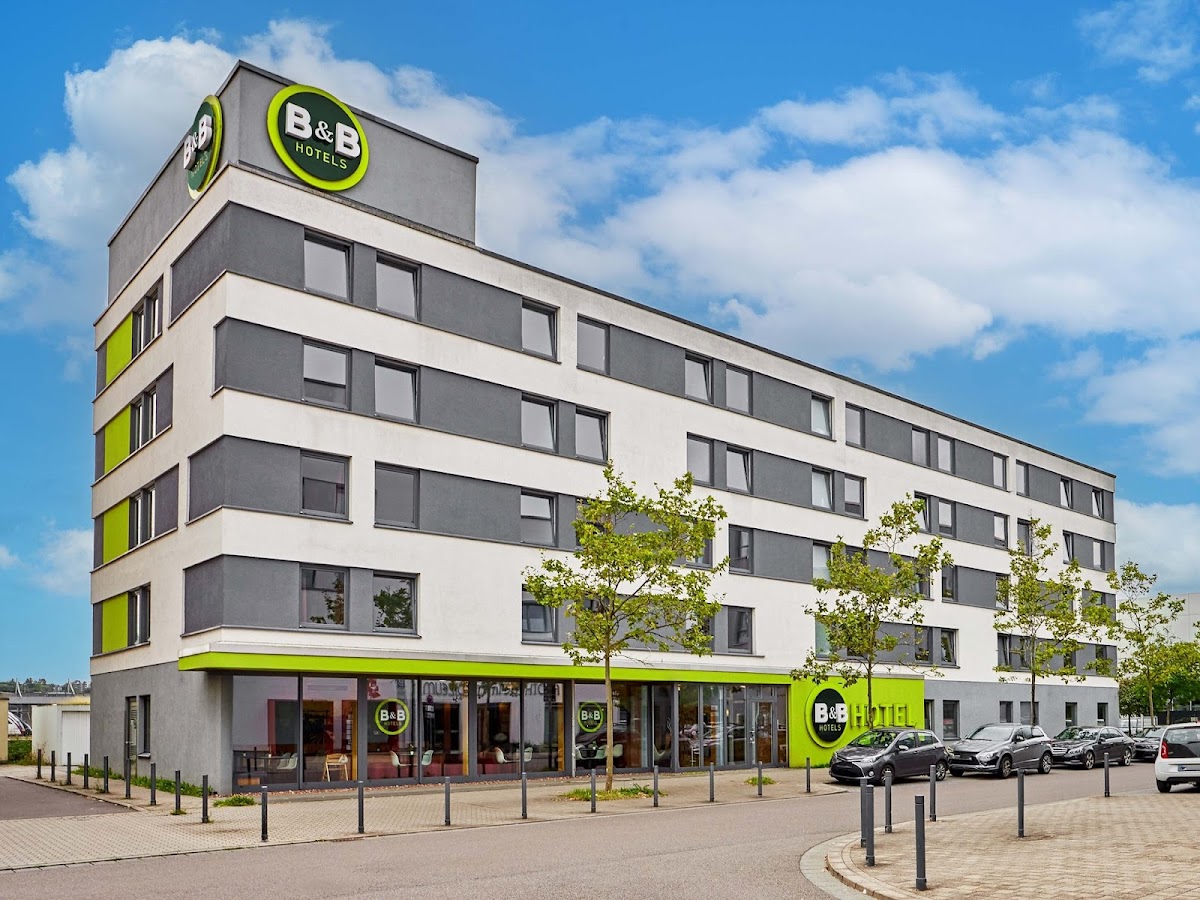 B&B HOTEL Saarbrücken-Hbf – Foto 1
