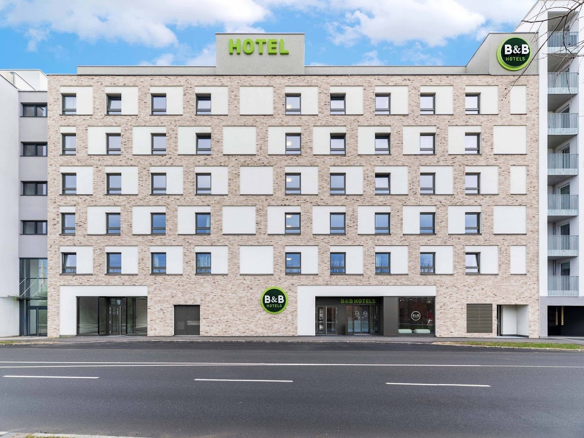 B&B HOTEL St. Pölten – Foto 1