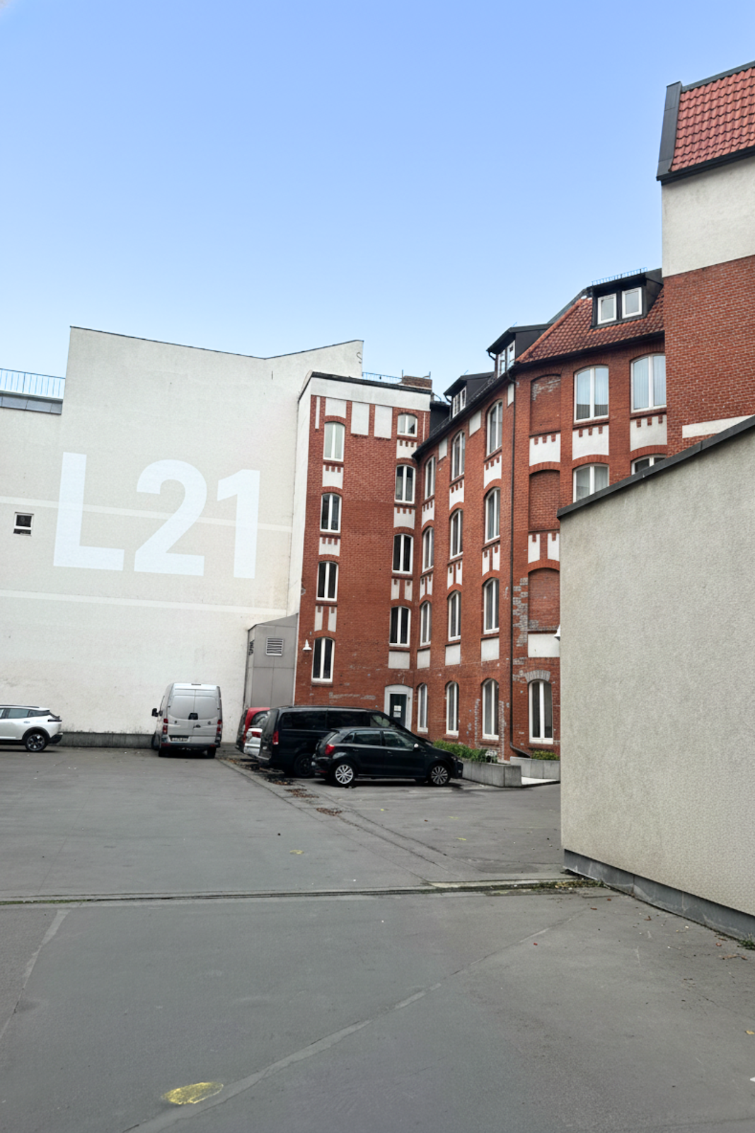 Hotel HELMUT – Erfurt Bahnhof – Foto 1
