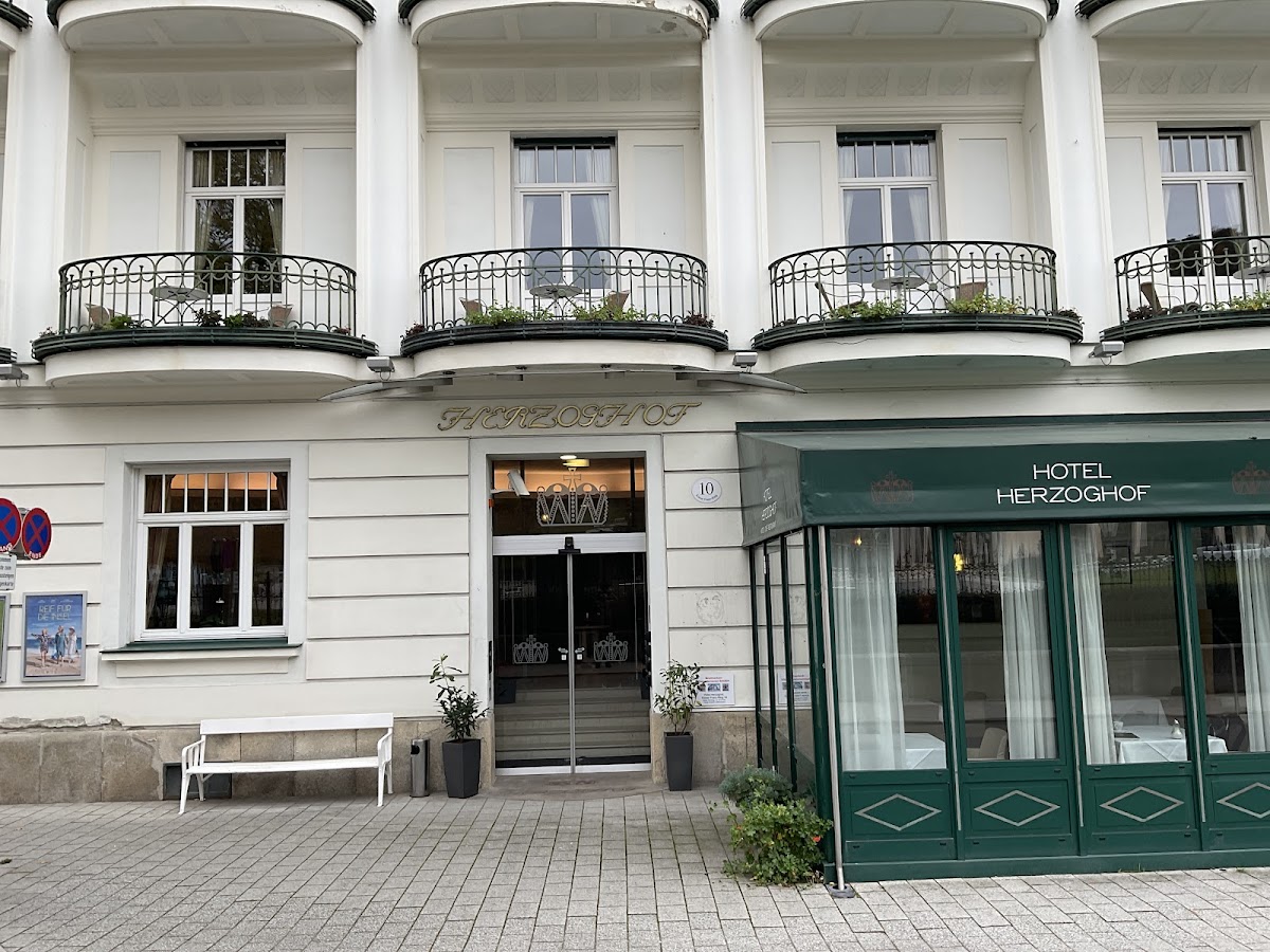 Hotel Herzoghof – Foto 1