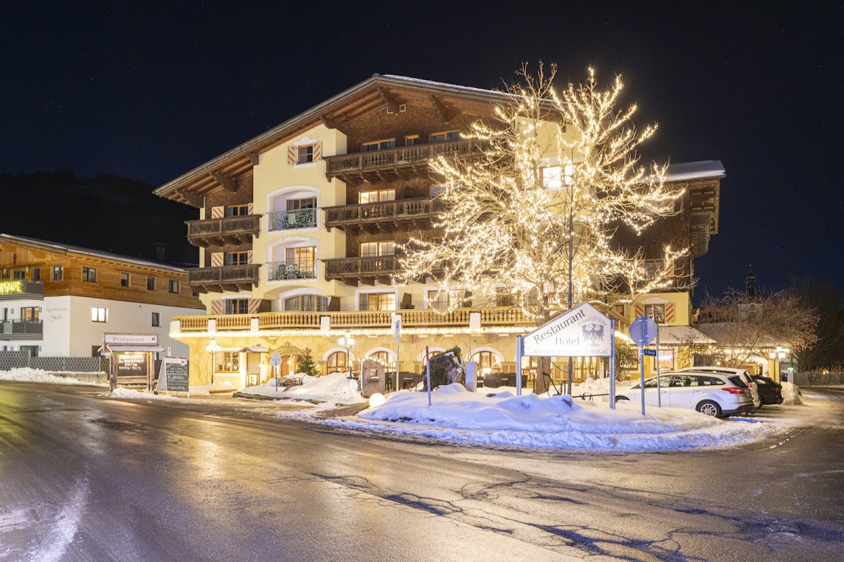 Hotel Schwarzer Adler – Foto 1