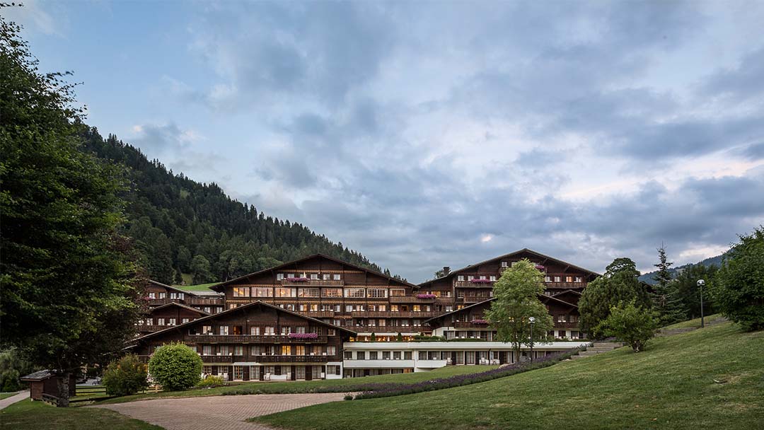 HUUS Gstaad Hotel – Foto 1