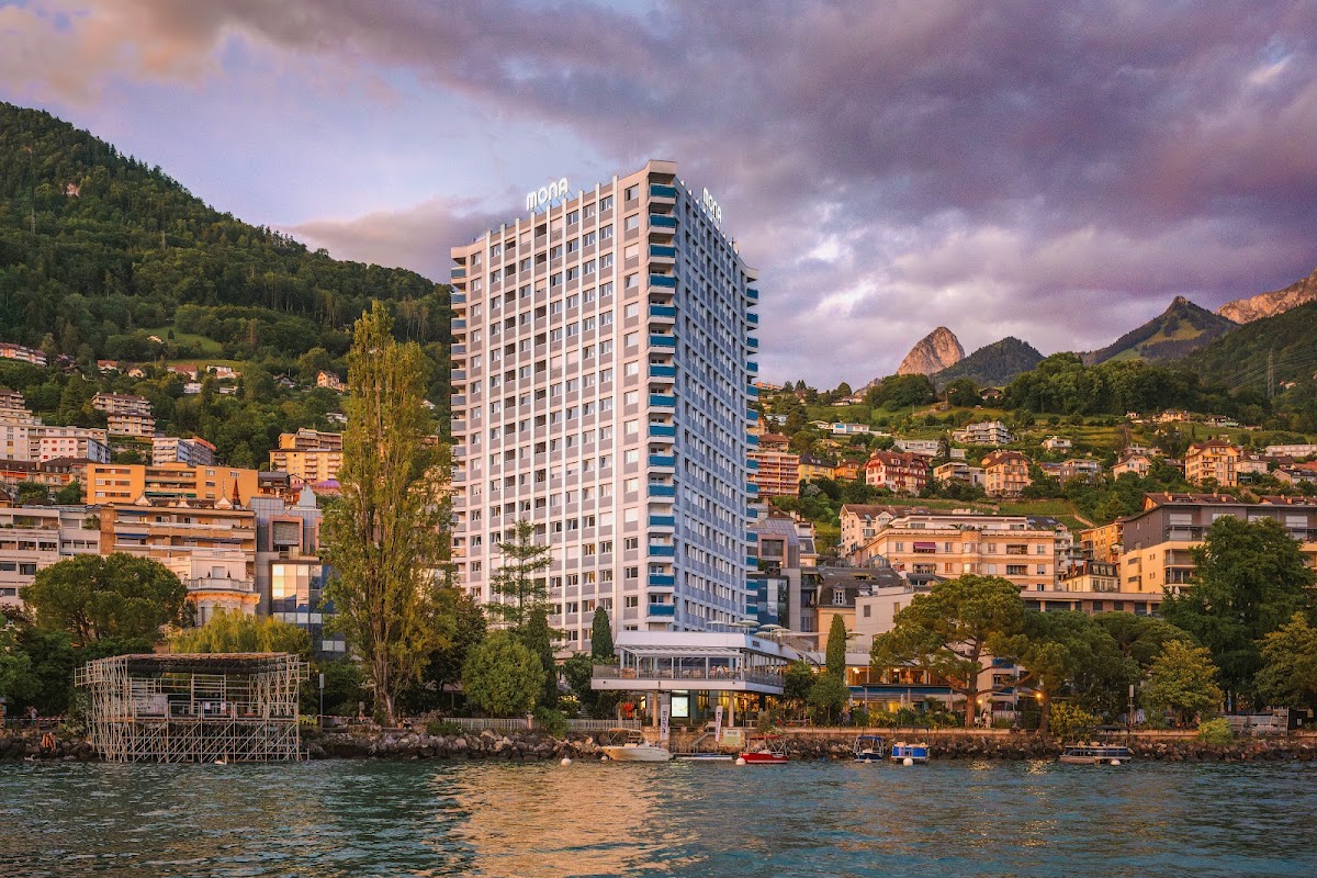 Mona Montreux – Foto 1