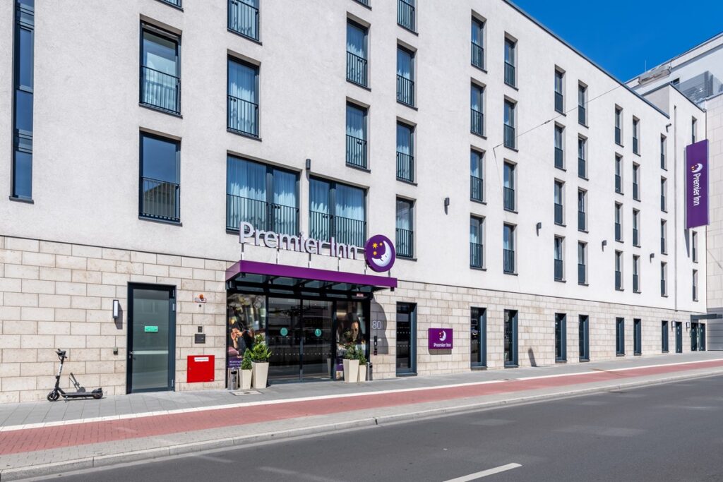 Premier Inn Düsseldorf City Centre Hotel
