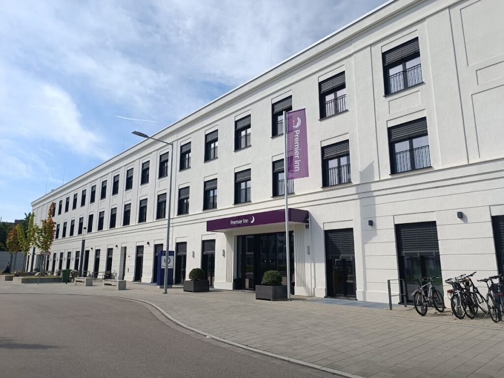 Premier Inn Regensburg City Centre