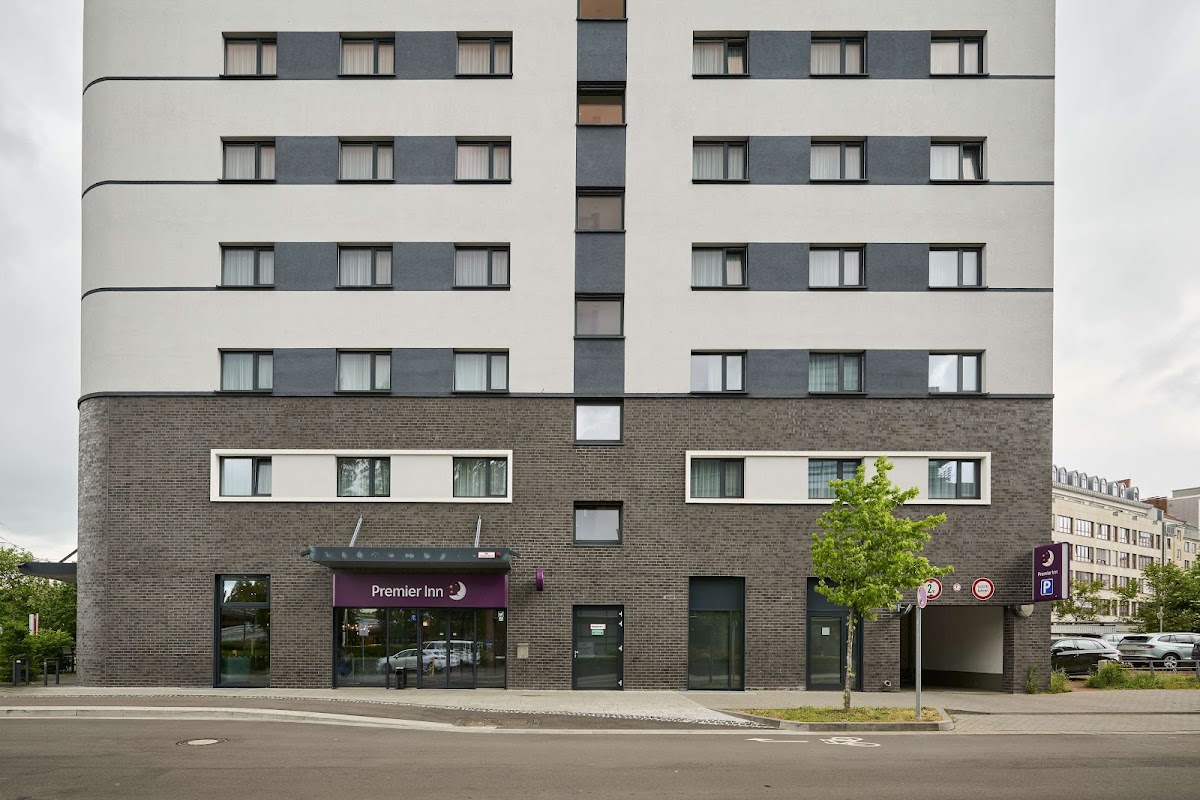 Premier Inn Saarbrücken City Congresshalle Hotel – Foto 1