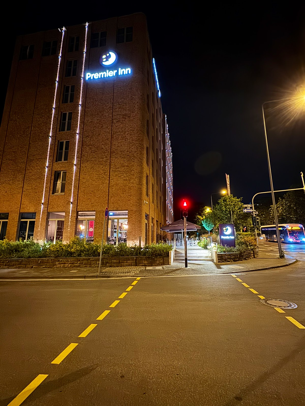 Premier Inn Wiesbaden City Centre Hotel – Foto 1