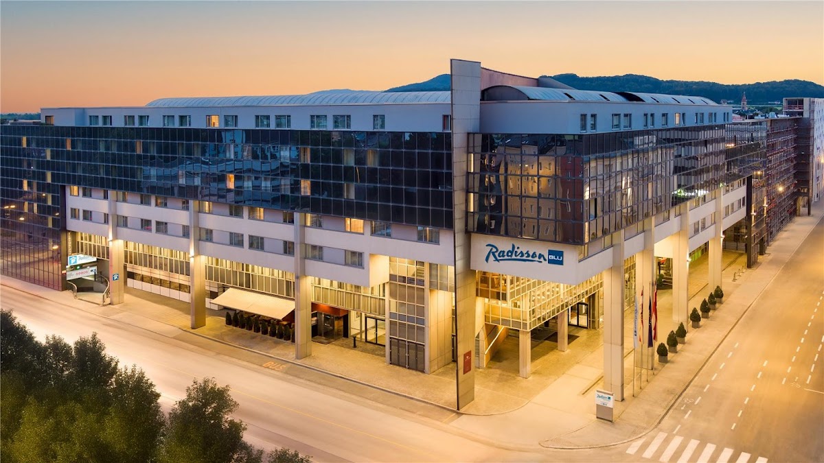 Radisson Blu Hotel & Conference Centre, Salzburg – Foto 1