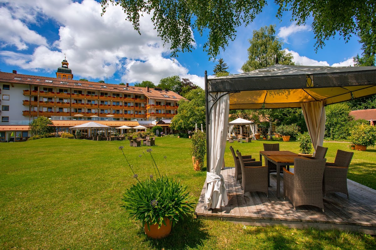 Yachthotel Chiemsee GmbH – Foto 1