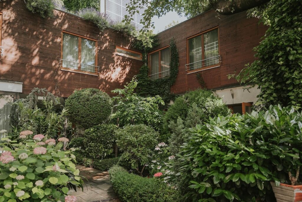 Boutiquehotel Stadthalle by Cocoon