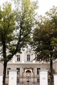 Zola – Palais de Bohème