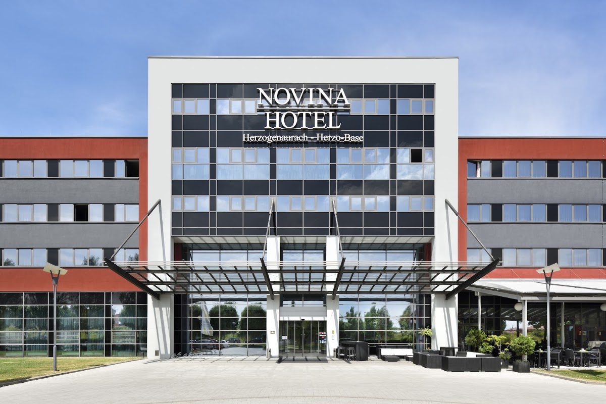 NOVINA HOTEL Herzogenaurach Herzo-Base – Foto 1